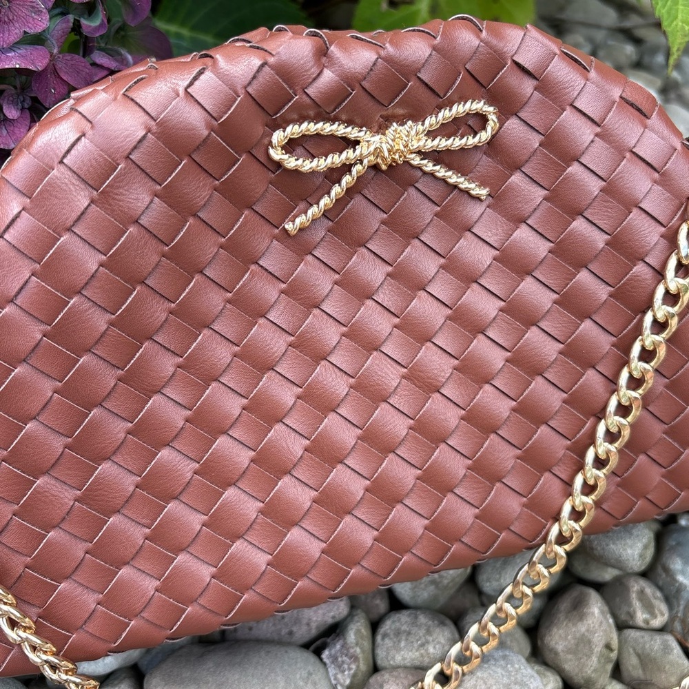 NWT Anthropologies Maeve The Frankie Mini Clutch Crossbody Woven Bow Edition - Picture 9 of 13